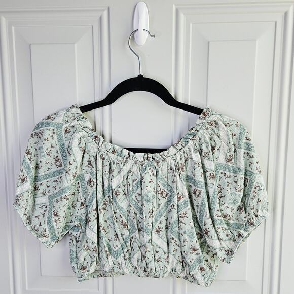 New NWT Altar'd State Wrap Crop Top Size Small Sage Green Peasant Cottage Teen - Picture 3 of 10